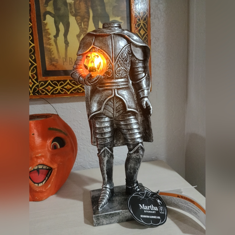 Martha Stewart Headless Horseman LED Pumpkin Statue Halloween Figure NWT